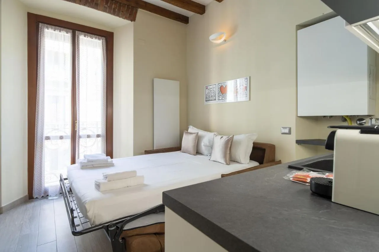 Apartment Easylife - Romantico Rifugio In Porta Venezia Milan